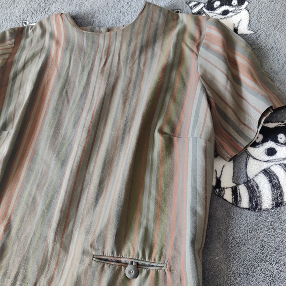 Vintage Boxy Button-back striped top - Picture 2 of 4